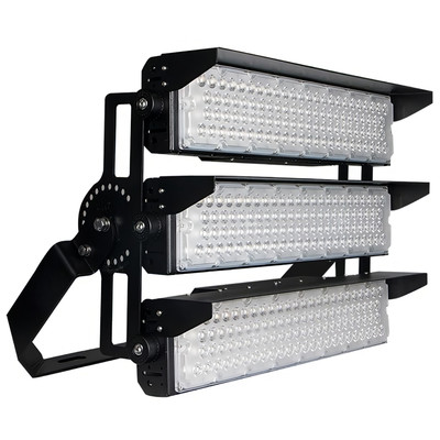 750W Stadium LED Floodlight ? 127,500 lm, 5050 LEDs, Philips Xitanium Driver