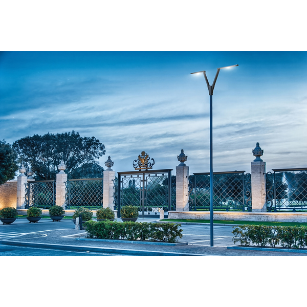 LED-Mastaufsatzleuchte Dual V Serie 3000/3500/4000K 20/40/60W IP66 165lm