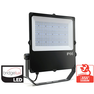 300W LED Strahler Extreme 57.000 Lumen Bridgelux LEDs + Meanwell 5700k